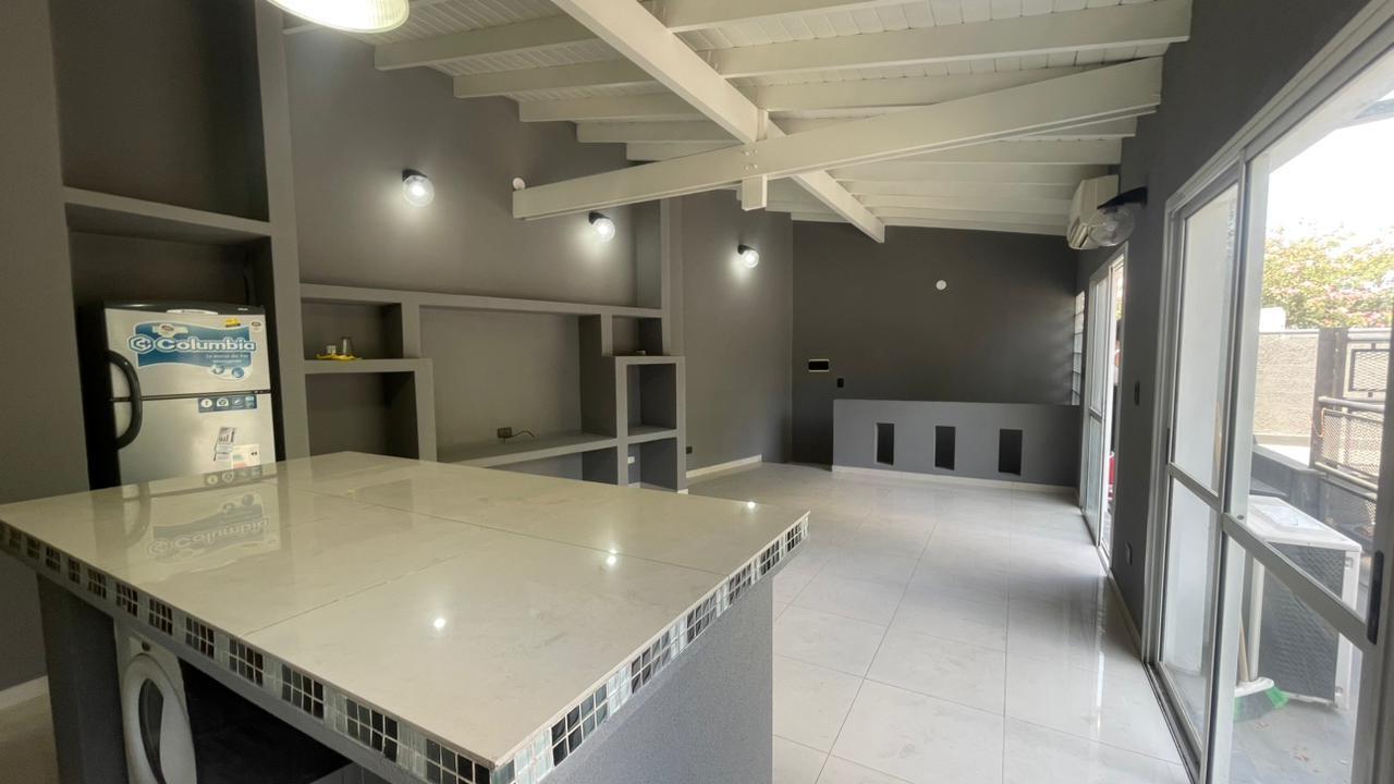 VENTA PH 3 Ambientes con Terraza y Parrilla Hecho a Nuevo Villa Sarmiento