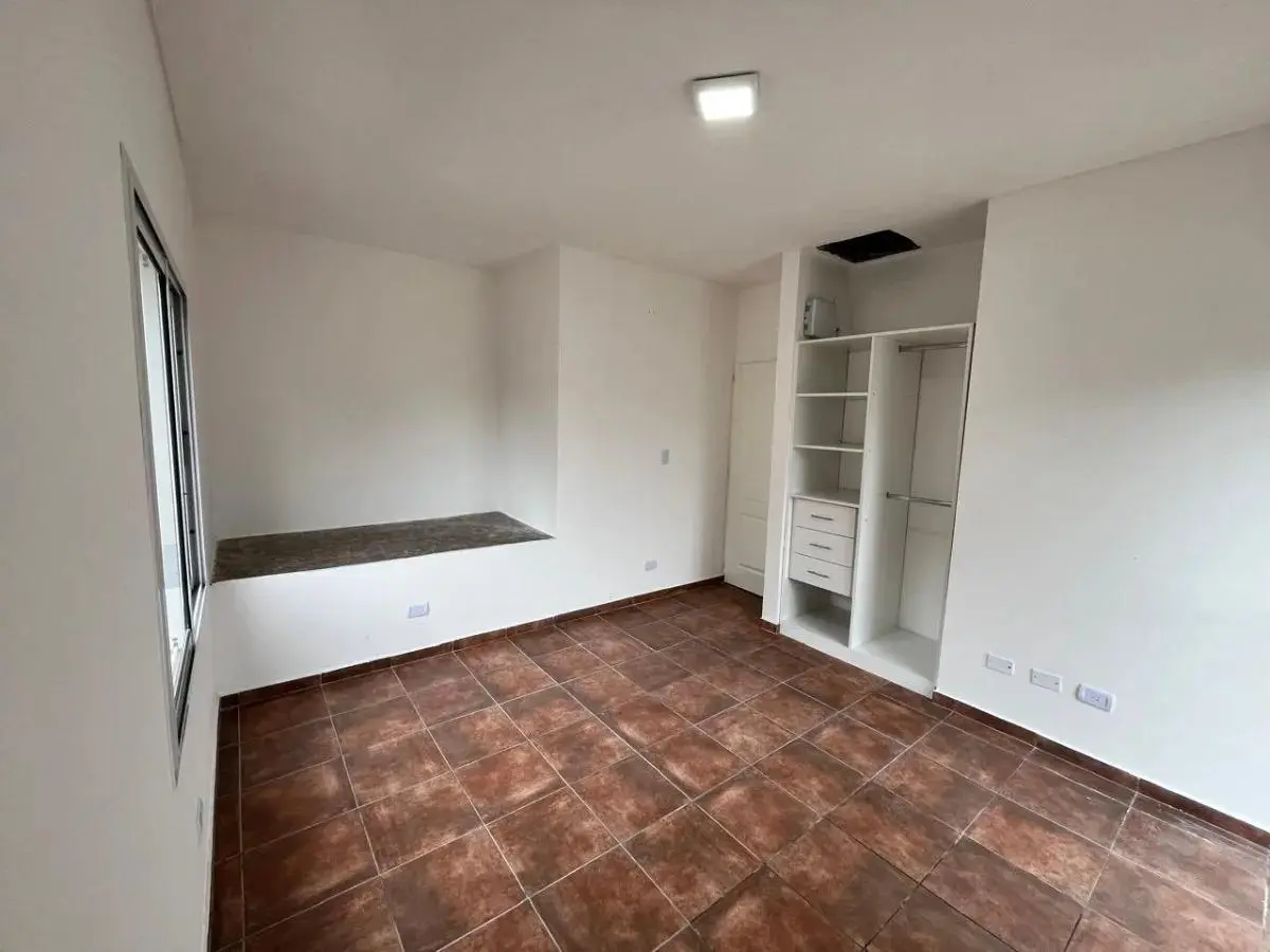 VENTA DUPLEX 3 AMBIENTES PATIO Y COCHERA 3