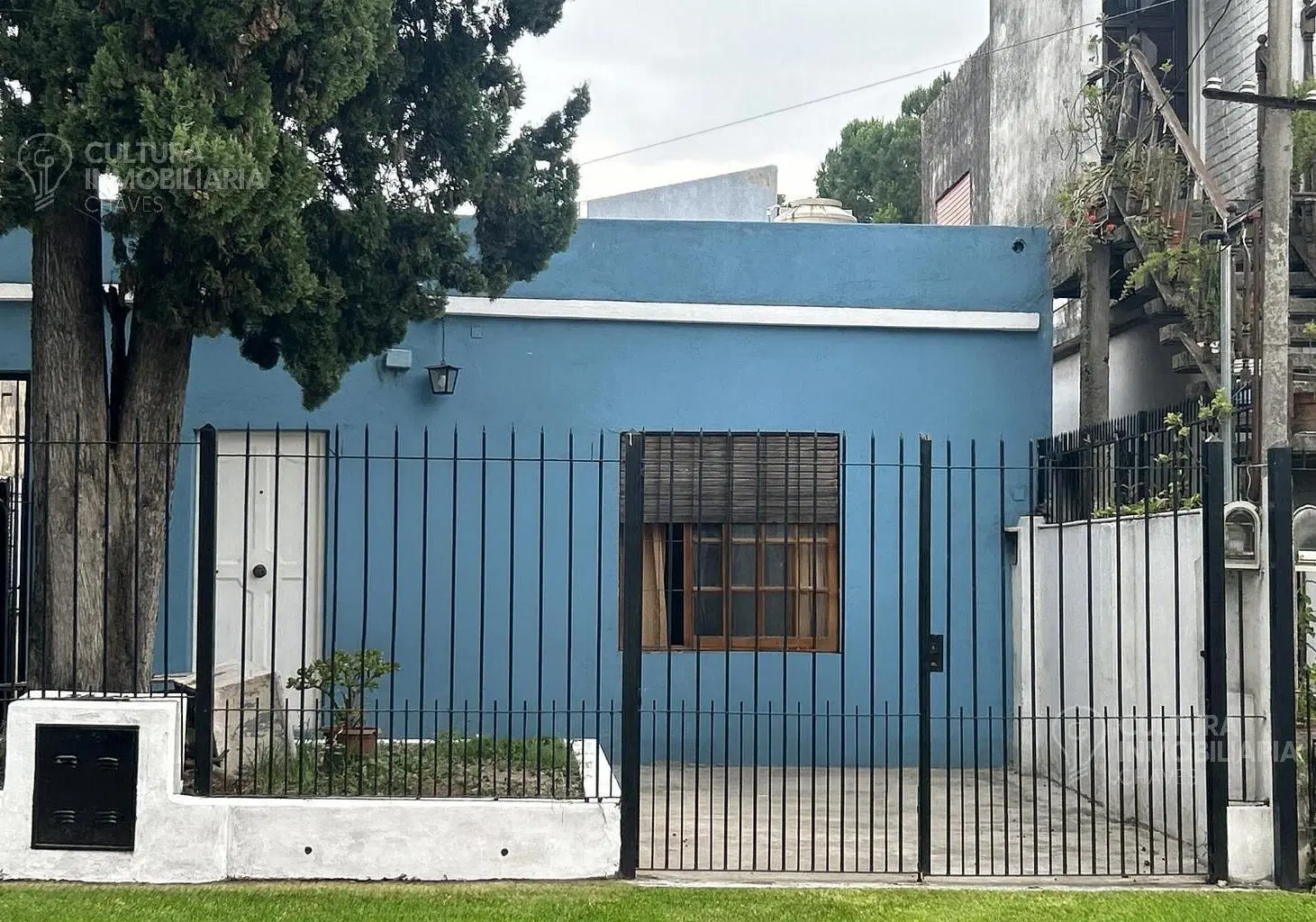 VENTA MORON APTO CREDITO PH PLANTA BAJA 3 AMBIENTES PATIO Y COCHERA 2