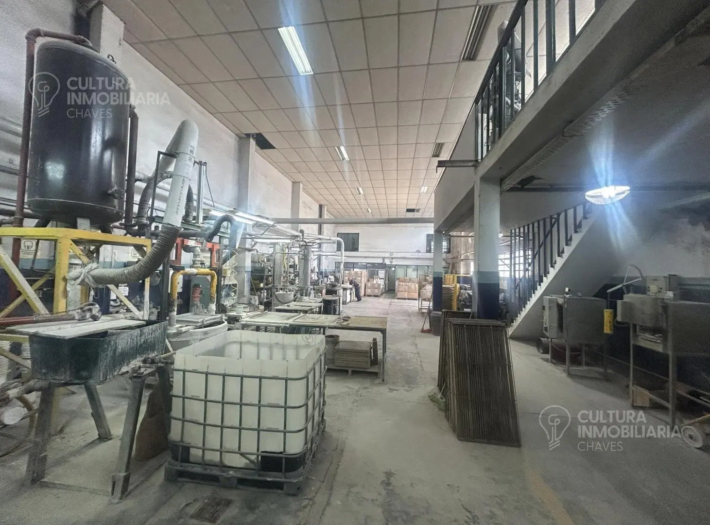 VENTA DEPOSITO GALPON 583 mts2 FABRICA CASEROS 3