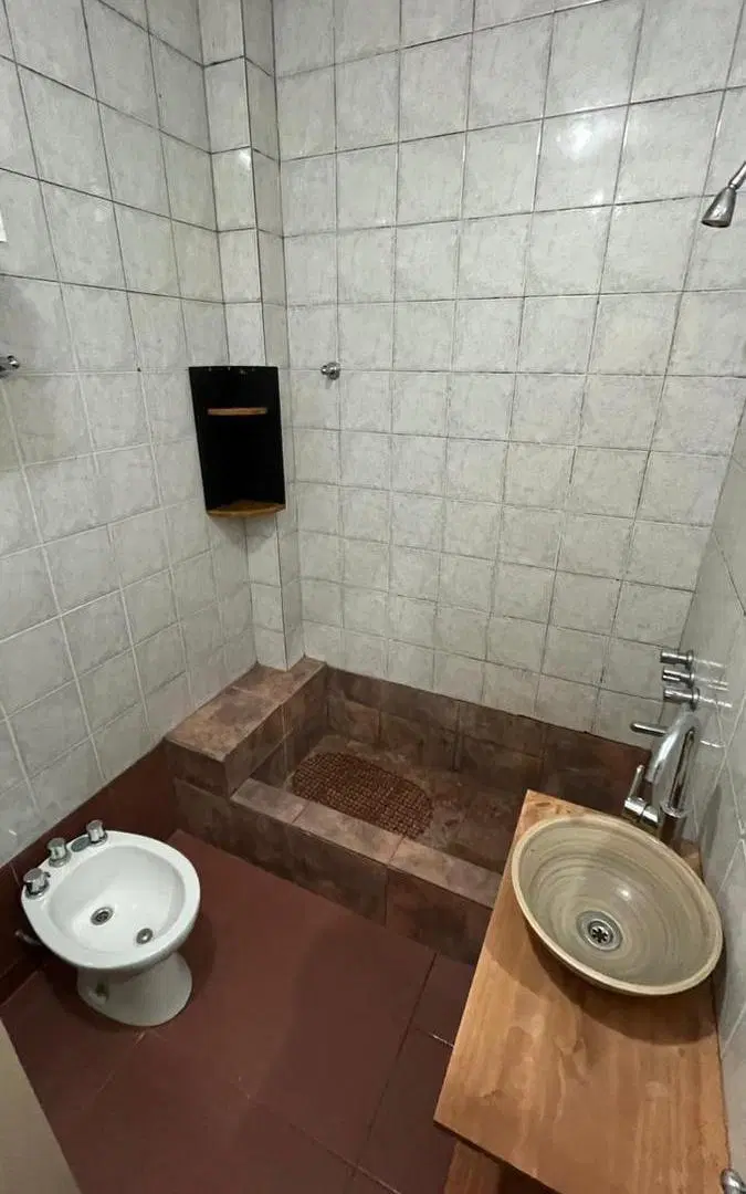 ALQUIER Departamento dos ambientes con lavadero  en Lomas Del Mirador y 3