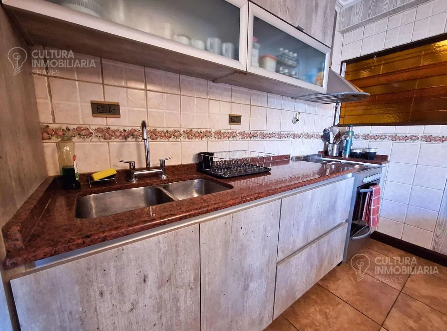 VENTA CASA 4 AMB CON COCHERA + DEPTO 2 AMB 4