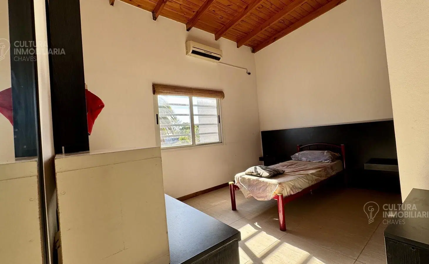 VENTA CASA 5 AMBIENTES HAEDO GARAGE PILETA TERRAZA 2
