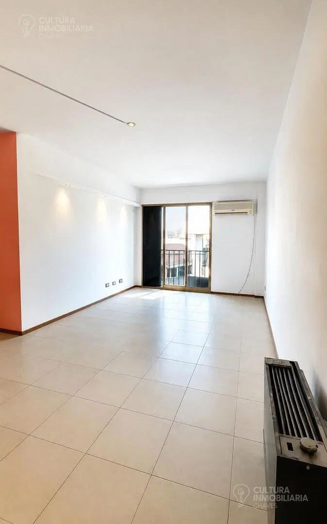 VENTA DEPARTAMENTO 4 AMB. COCHERA EN HAEDO APTO CREDITO 3
