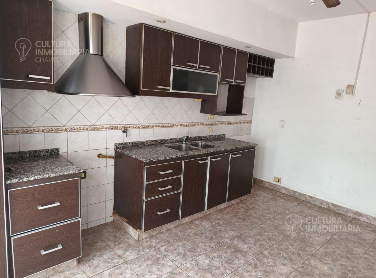 Foto de ALQUILER PH VILLA SARMIENTO 3 AMBIENTES COCHERA Y PATIO, imagen 2