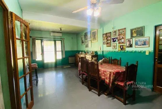 VENTA CHALET  5 AMBIENTES GONZALEZ CATAN CON PARQUE Y COCHERA FINACIA 5