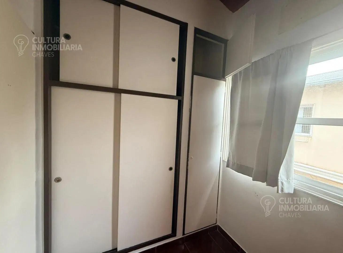 VENTA DUPLEX 3 AMBIENTES EN CONDOMINIO VILLA SARMIENTO 5