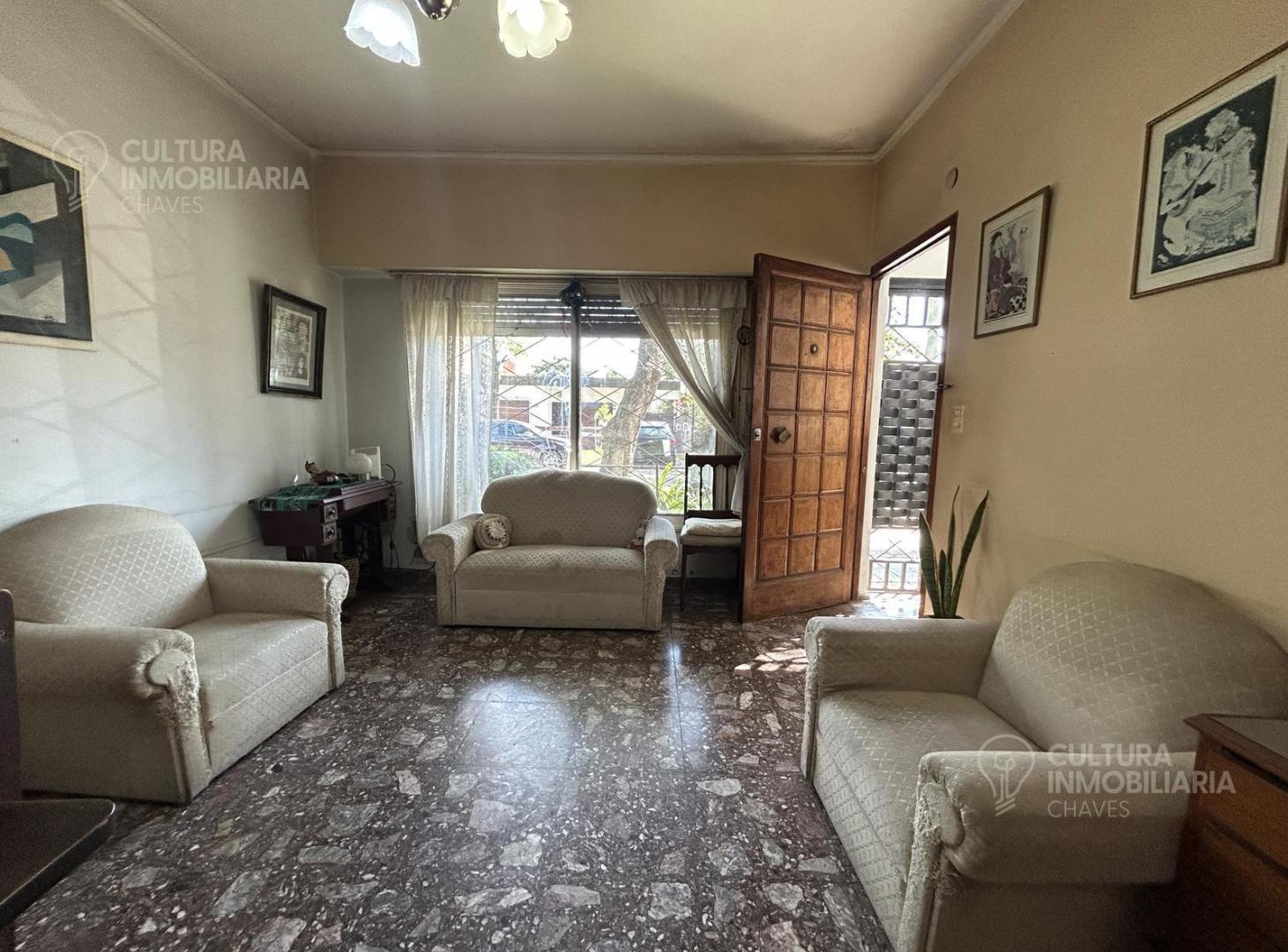 Foto de VENTA CASA HURLINGHAM 5 AMBIENTES PATIO Y COCHERA, imagen 4