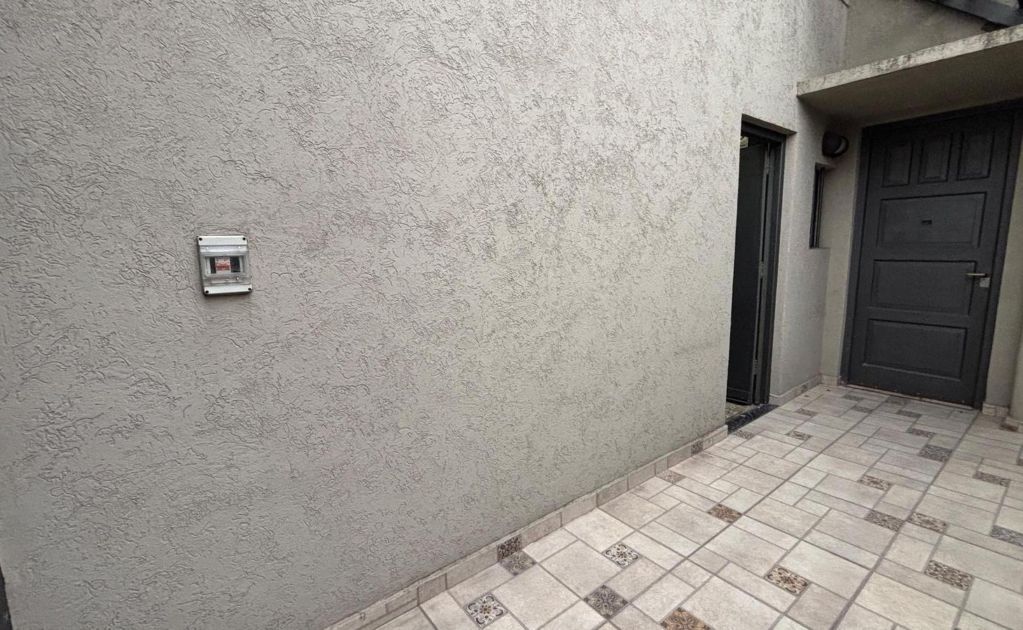 Foto de Alquiler de local comercial y profesional de 36 metro con baño, cerca, imagen 3