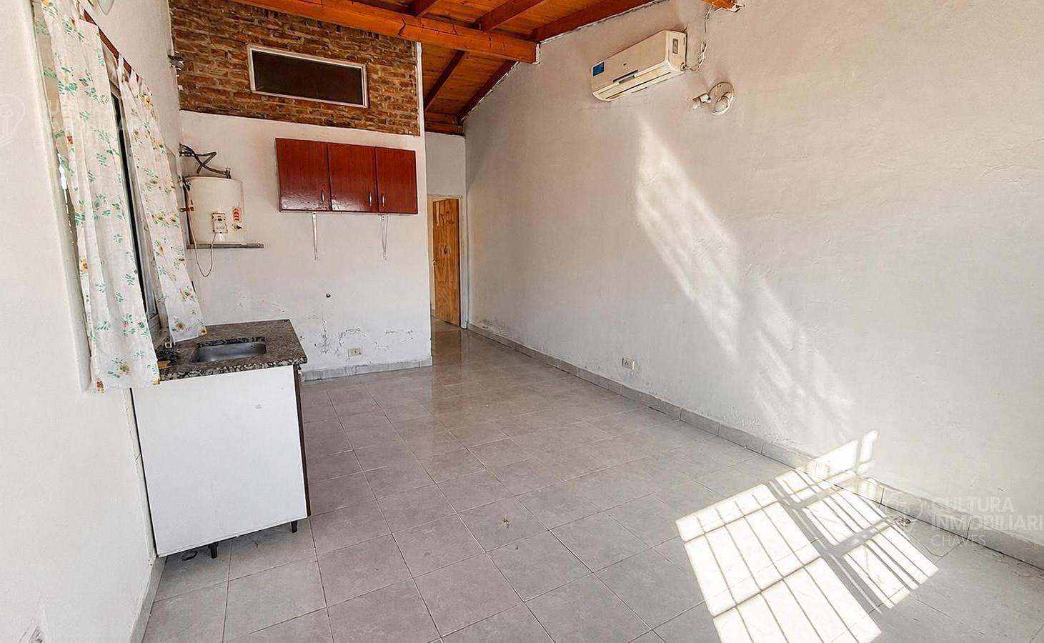 Foto de VENTA MULTIFAMILIAR EN GENERAL RODRÍGUEZ CASAS EN MISMO LOTE MAS, imagen 1