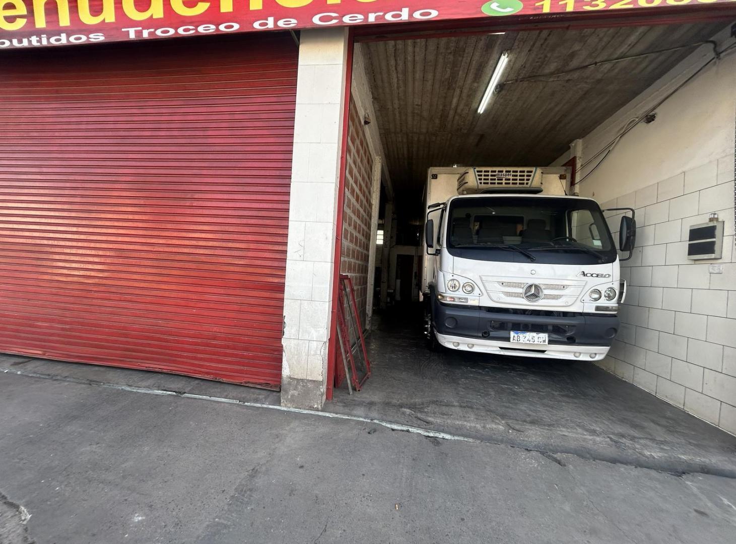 Foto de VENTA DEPOSITO O GALPON EN WILLIAM MORRIS SOBRE AVENIDA PEDRO DIAZ, imagen 2
