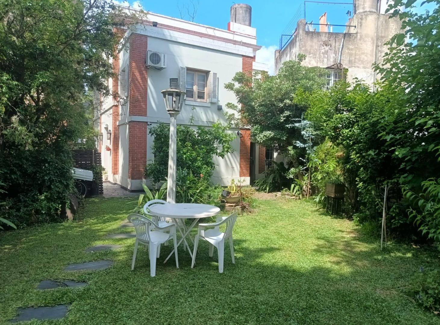 Foto de VENTA CASA EN HAEDO NORTE 5 AMBIENTES CON FONDO, PILETA, COCHERA, imagen 3