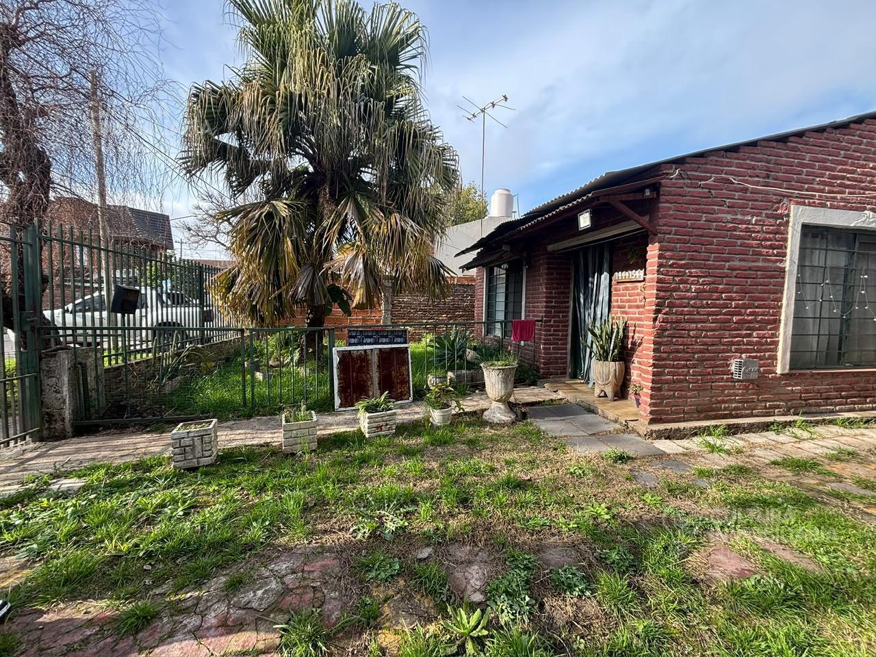 Foto de Venta Lote c/Casa Habitada + Casa a Refaccionar Ituzaingó norte, imagen 5