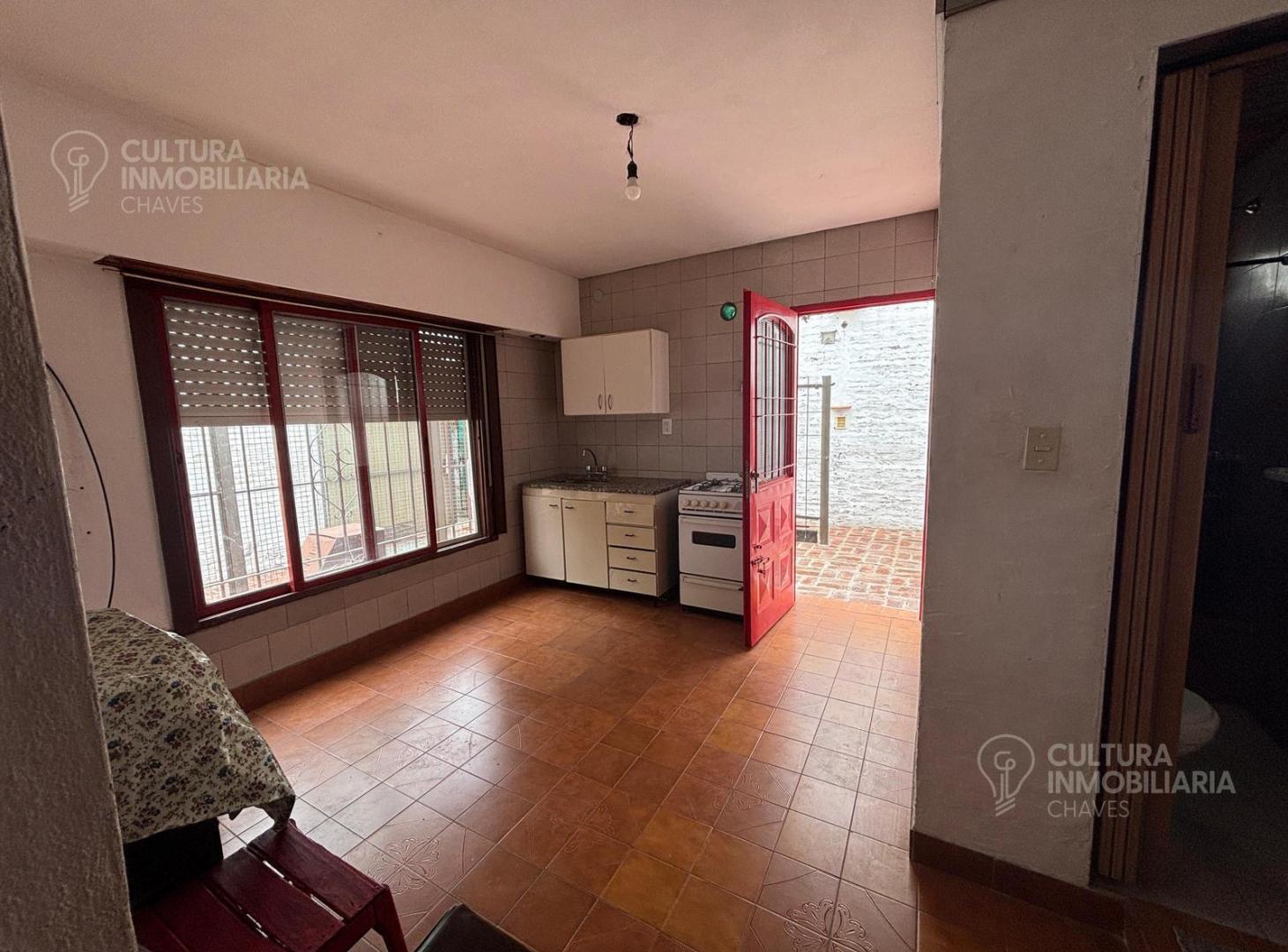 Foto de ALQUILER PH MONOAMBIENTE 45 METROS CON COCHERA TESEI, imagen 3