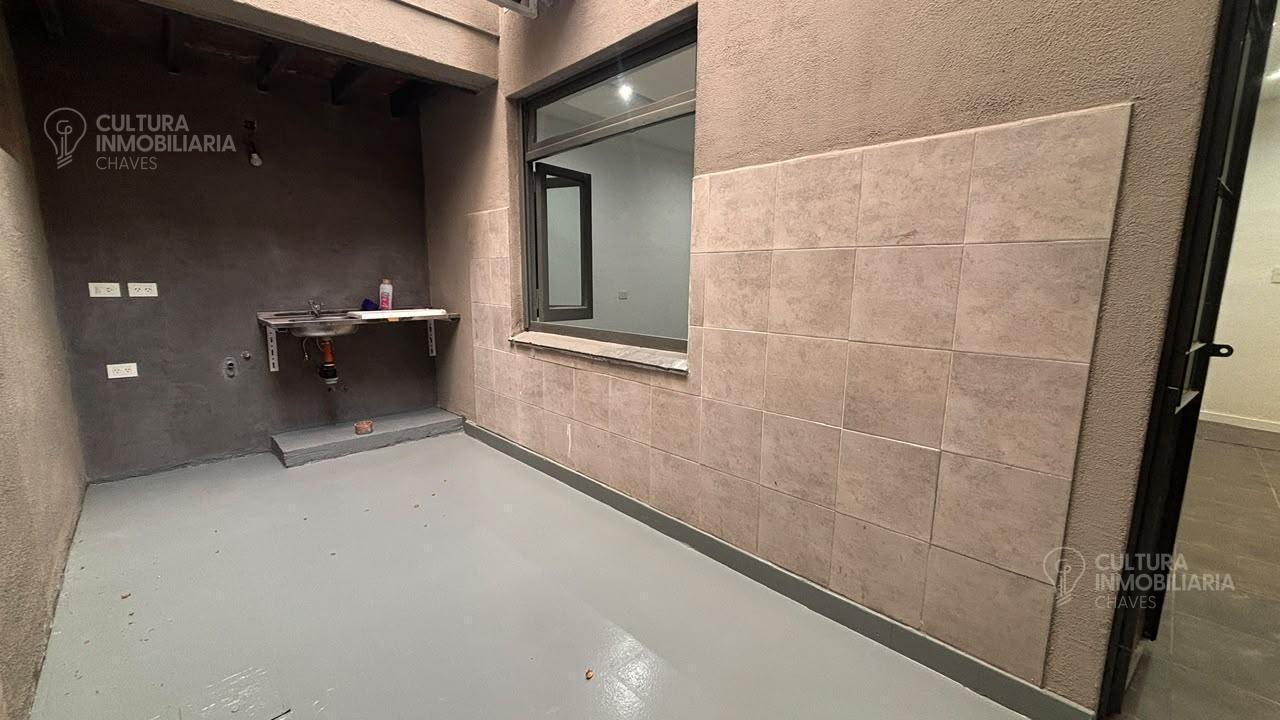 Foto de VENTA PH 2 AMBIENTES PLANTA BAJA VILLA SARMIENTO CON PATIO REFACIONADO, imagen 5