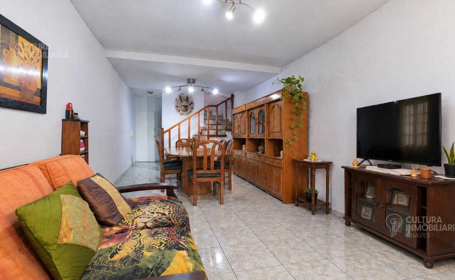 Foto de VENTA DUPLEX 4 AMBIENTES VILLA SARMIENTO APTO CREDITO PERMUTA, imagen 1