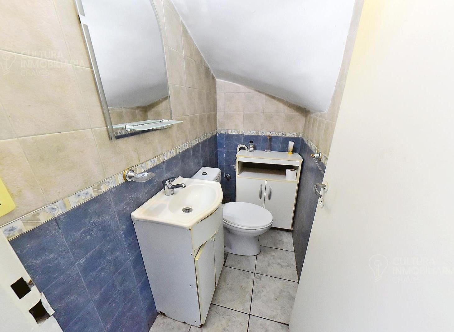 Foto de VENTA DUPLEX 4 AMBIENTES VILLA SARMIENTO APTO CREDITO PERMUTA, imagen 2