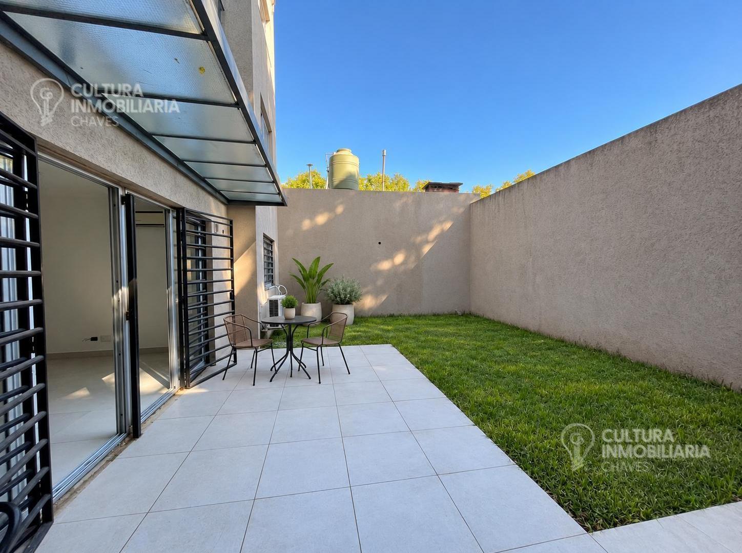 Foto de VENTA DEPARTAMENTO DOS AMBIENTES VILLA SARMIENTO CON PATIO, imagen 3