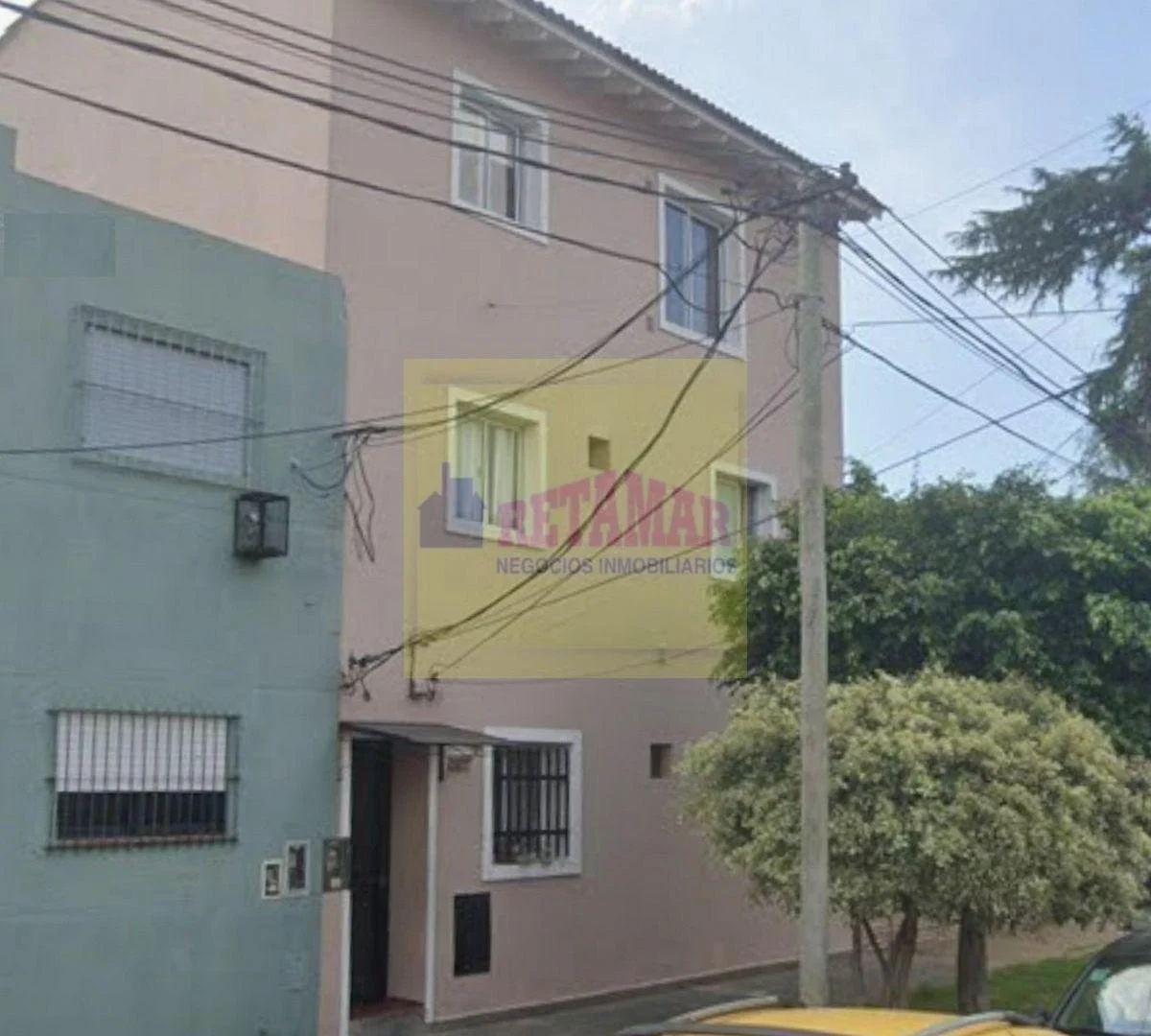 Venta departamento 3 ambientes en planta baja con 2 patios en Villa Luzuriaga