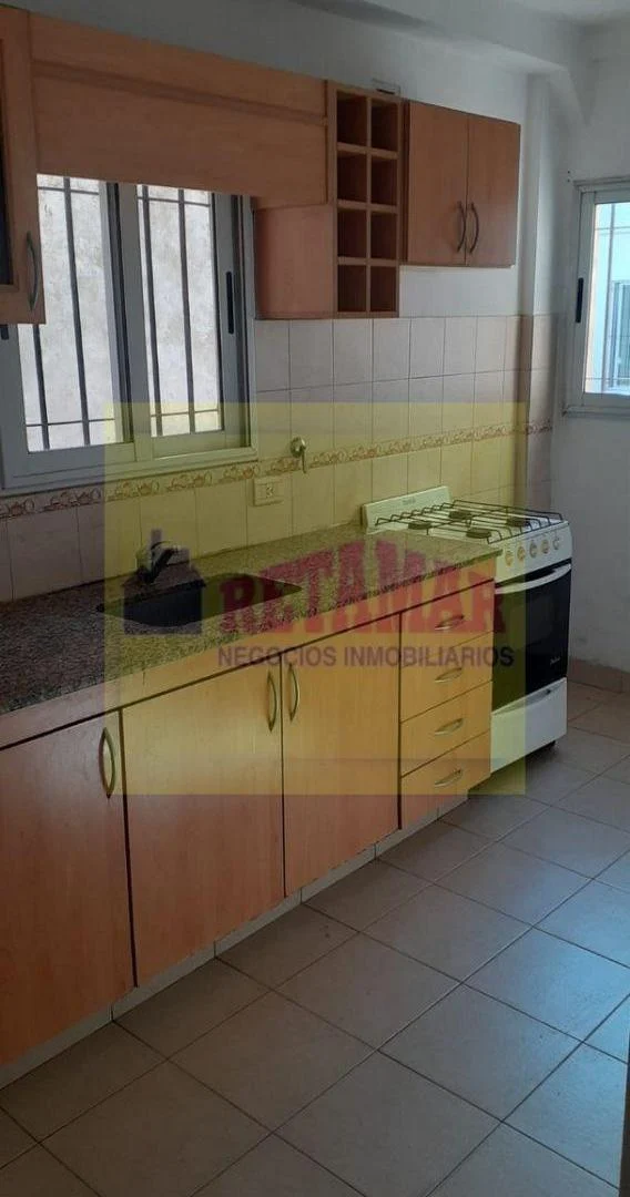 Foto de Departamento de 55 m² con 2 habitaciones en venta en Villa Luzuriaga, imagen 3