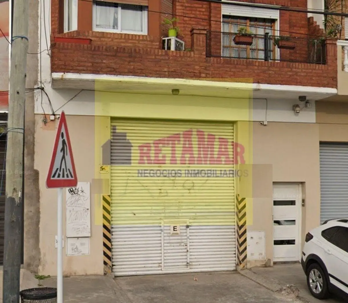 Local comercial de 130 m2 en alquiler en Villa Luzuriaga 2