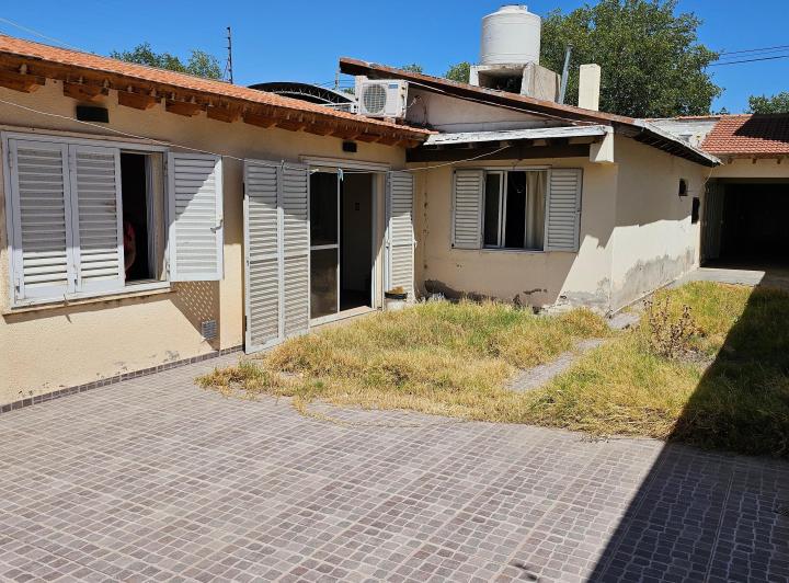 VENDO EXCELENTE CASA, EQUIPADA COMPLETA 2