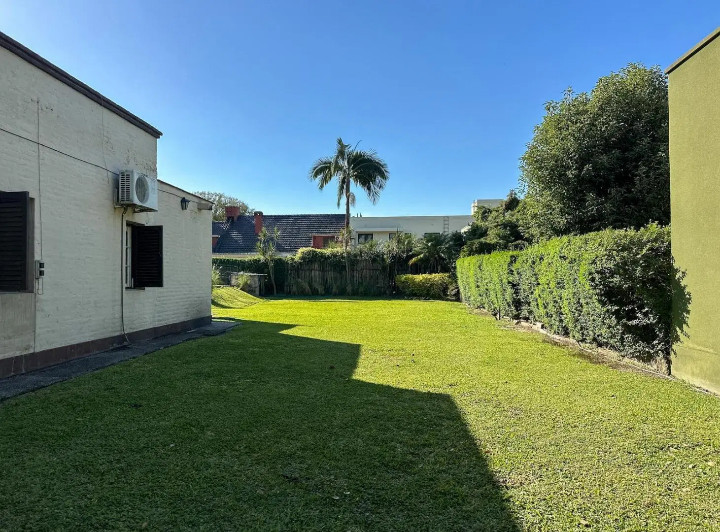 Casa en Venta en Ituzaingó al 400, Yerba Buena, gran jardín 4