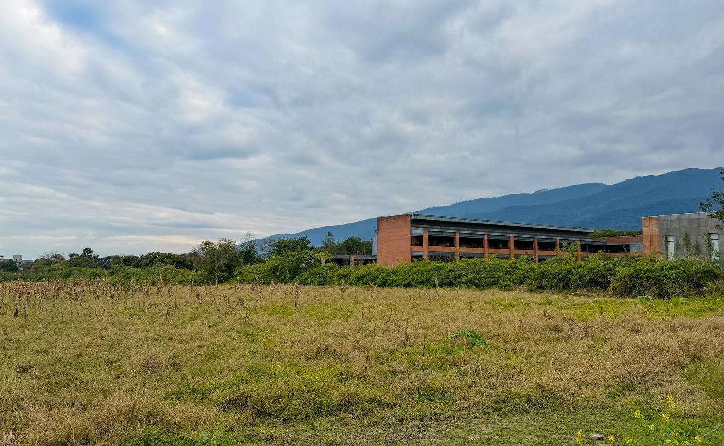 Terreno comercial en YB, Chubut al 2700