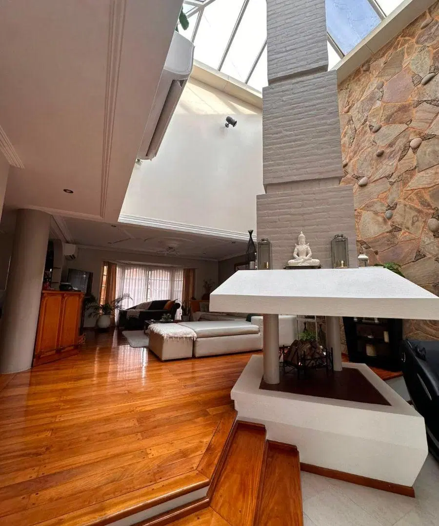CHALET DE CATEGORIA 8
