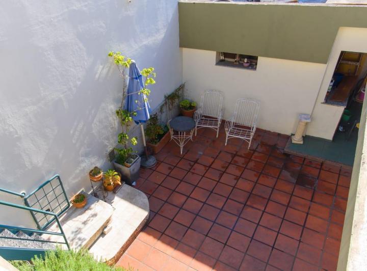 Dueño vende/ permuta casa grande arroyito 2