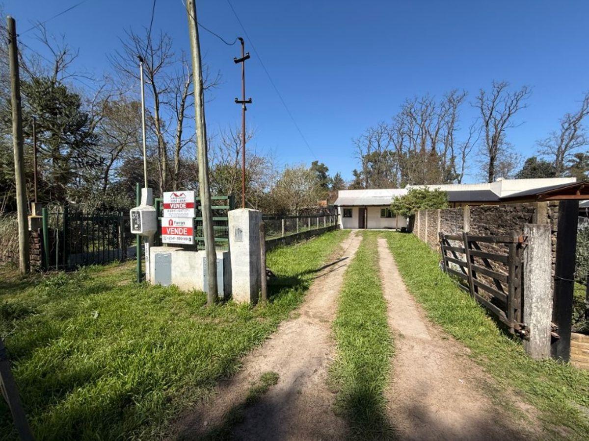 Foto de Casa 2 dorm. Y Galpón. Ubicado en Calle 121 e/ 54 y 56 – General, imagen 2