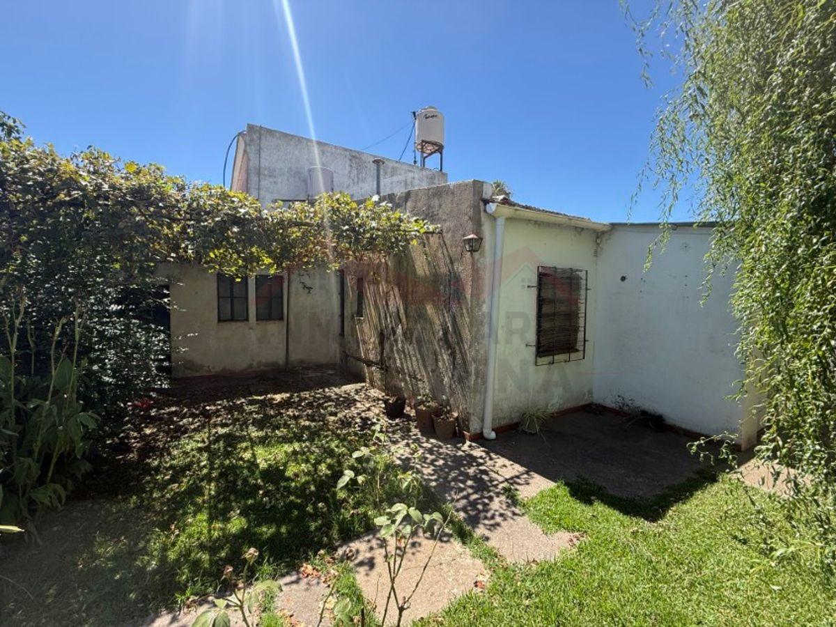 Foto de Casa 3 dorm. Calle Rivadavia e/ Dr. Ortiz y Avenida San Martin – General Belgrano, imagen 3