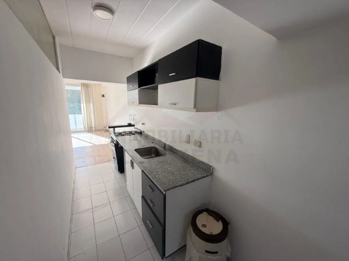 Departamento 1 dorm. Ubicado en Calle 39 N° 669 e/ 8 y 9 – La Plata. 4
