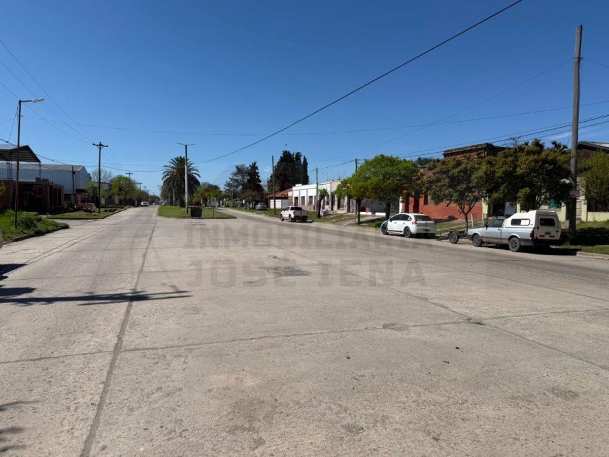 Foto de Lote de 216 m2 sobre Avenida Italia e/ Calle Soloeta y Soler – General, imagen 3