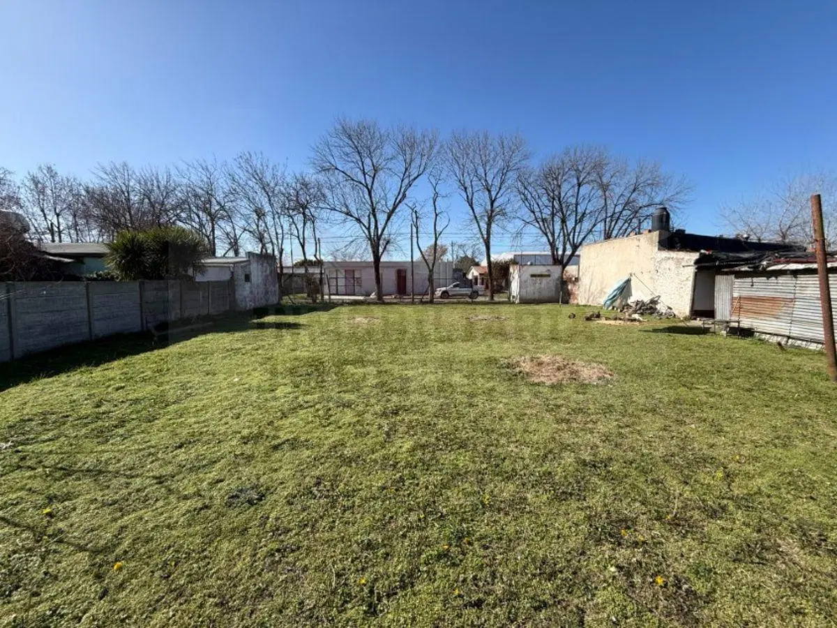 Lote de 10,39 x 29,44 (305 m2) dentro de Avenidas principales. - General Belgrano 5