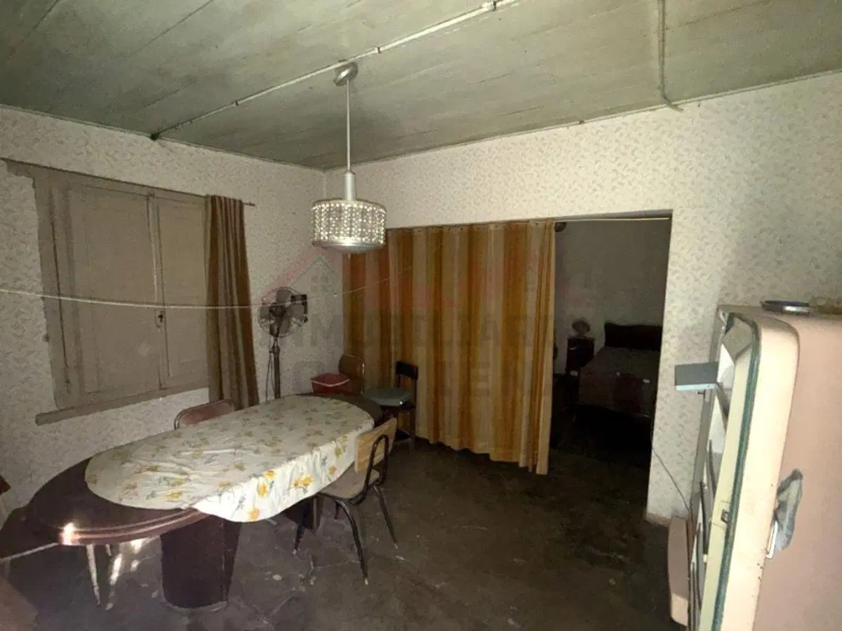 Casa 4 dormitorios - Calle Las Tropas N° 690 e/ 62 y 64, Barrio Parque – General Belgrano. 4