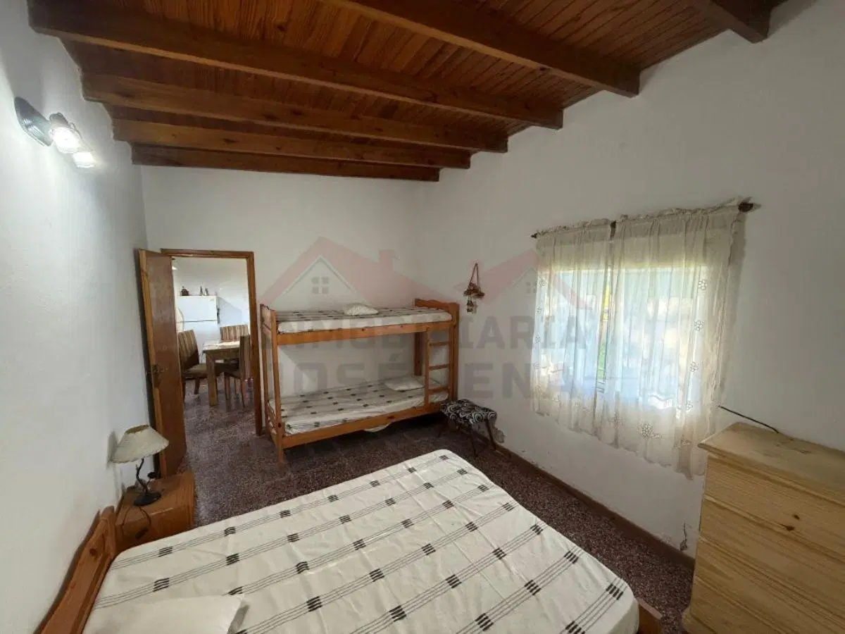 Casa 2 dormitorios - Calle 135 (Colectora Ruta 29) e/ Avenida Sarmiento y Amestoy – General Belgrano 8