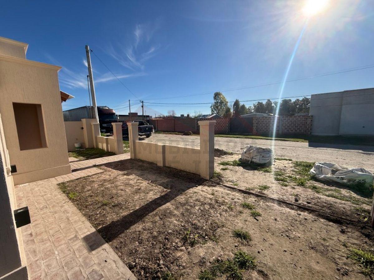 Foto de Casa 2 dormitorios A estrenar! -Calle Sargento Cabral (15) N° 1534 e/, imagen 5