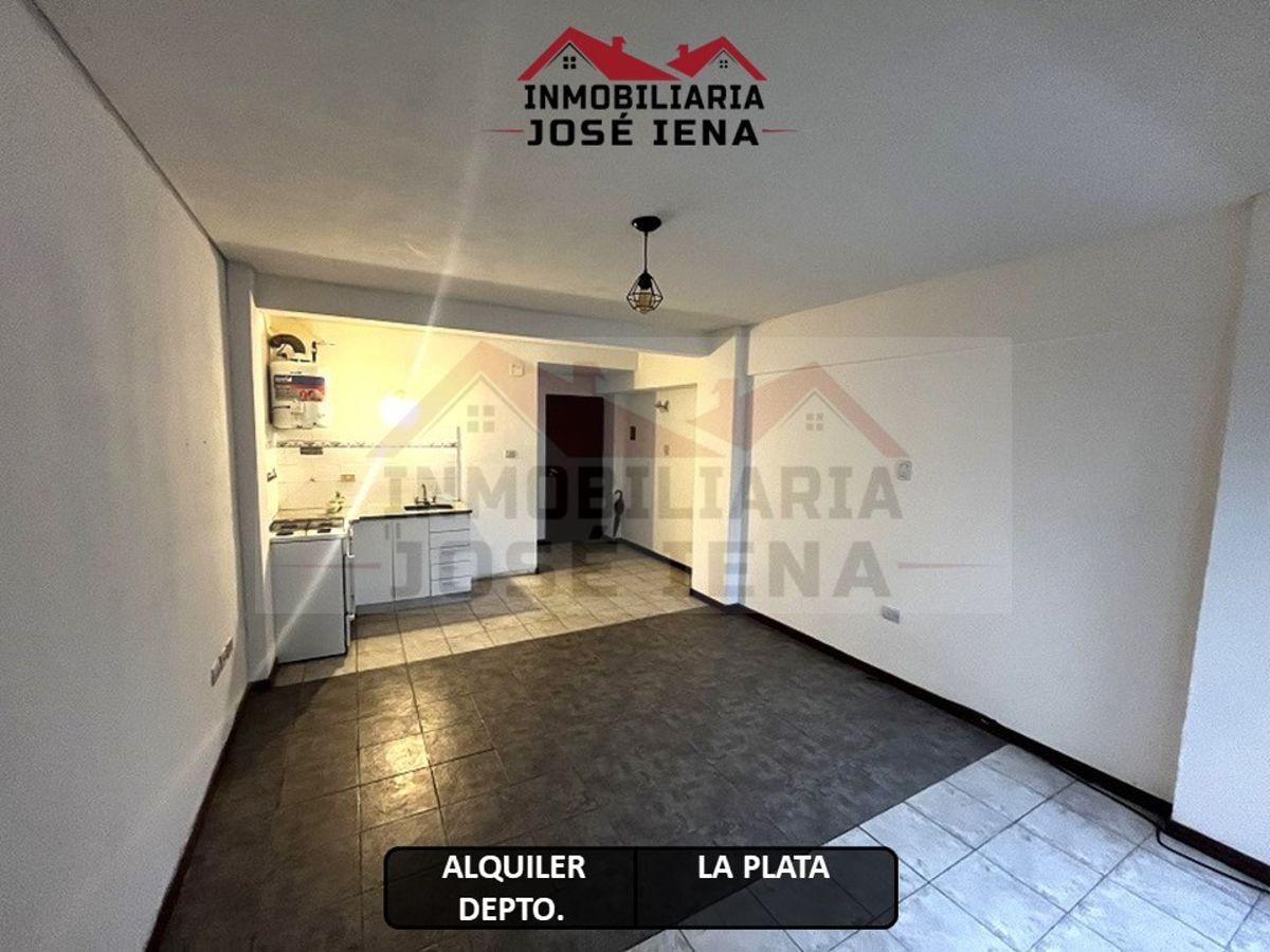 Foto de Departamento Monoambiente con balcón al frente - Calle 11 e/ 44 y 45, imagen 1