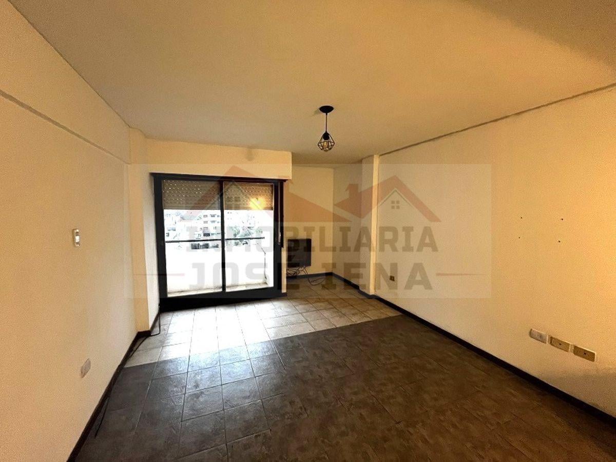 Foto de Departamento Monoambiente con balcón al frente - Calle 11 e/ 44 y 45, imagen 3
