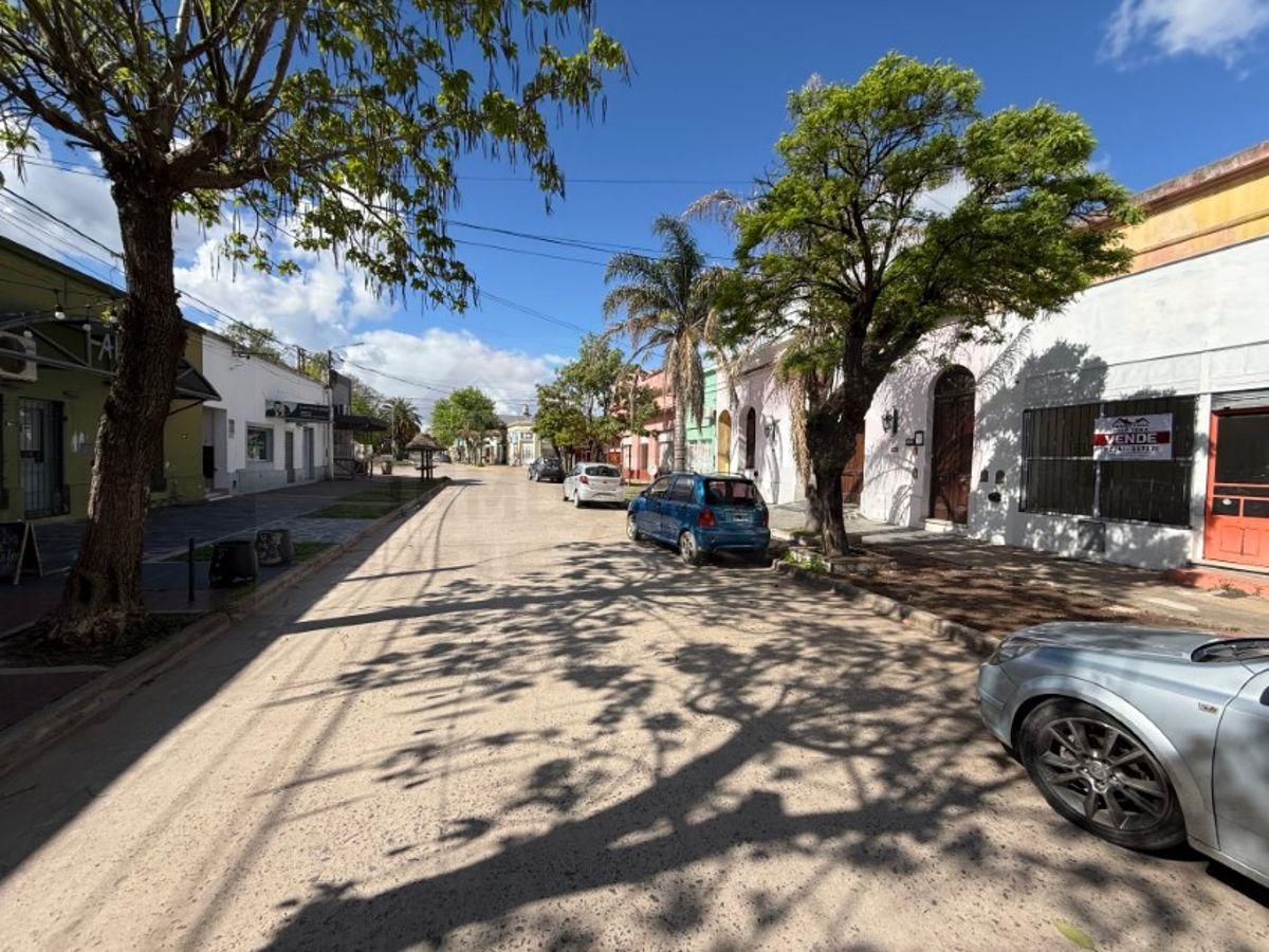 Foto de Local Comercial con Casa 2 dormitorios. A metros del Centro de la, imagen 2