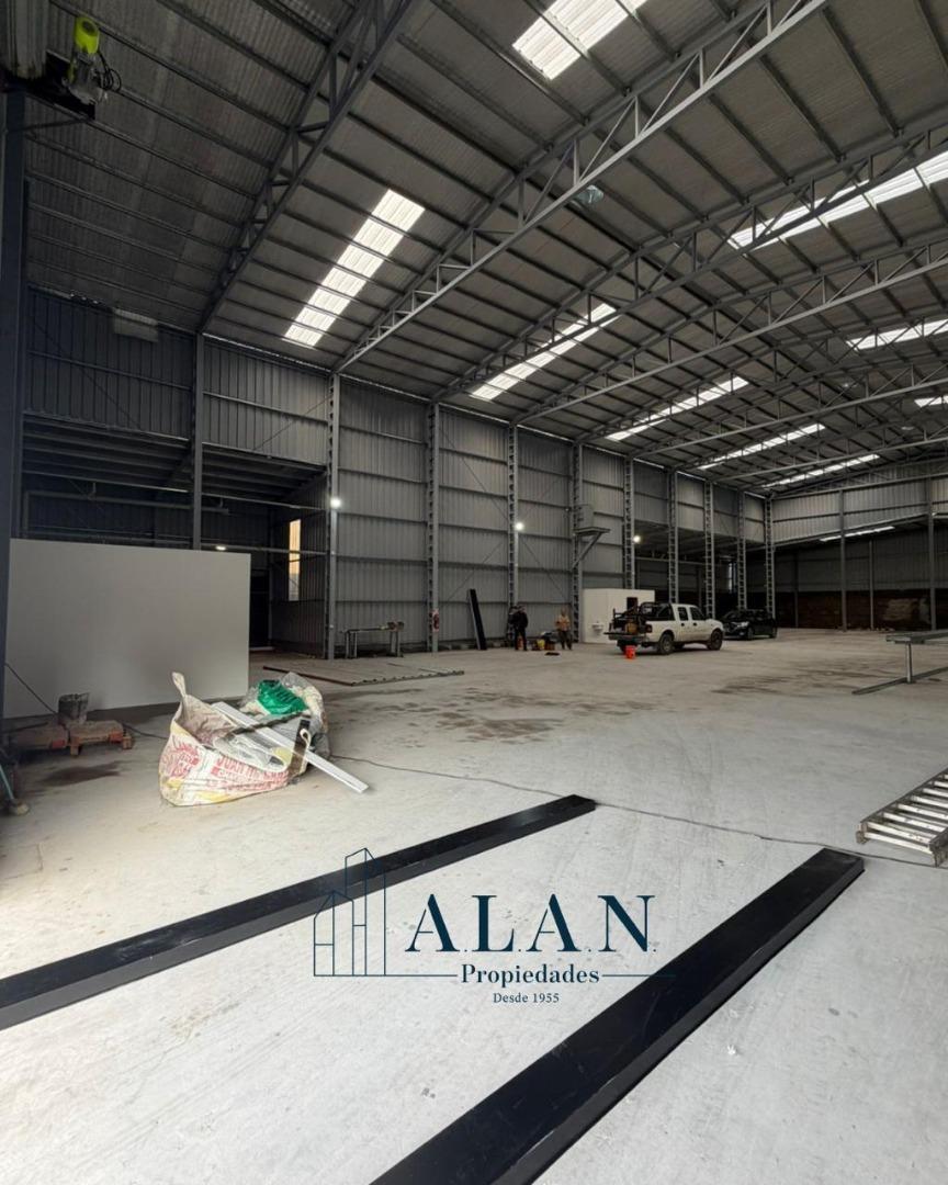 Foto de GALPON 1240 M2 A ESTRENAR, imagen 3