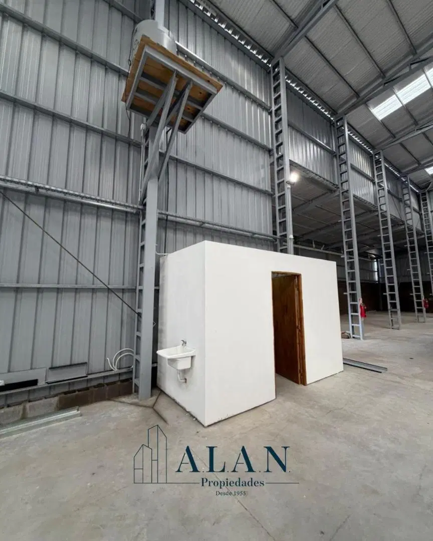 GALPON 1240 M2 A ESTRENAR 2