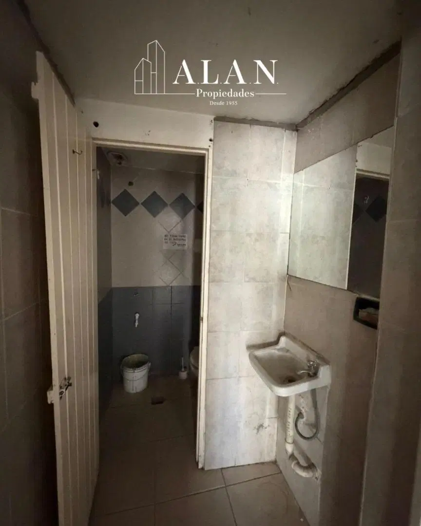 DEPOSITO 250 M2 2