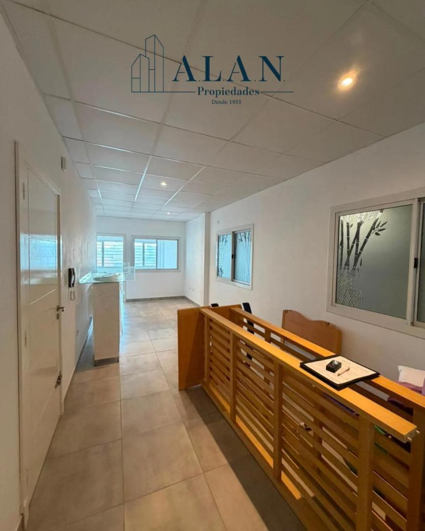 Foto de CONSULTORIOS / OFICINA 120 M2, imagen 2