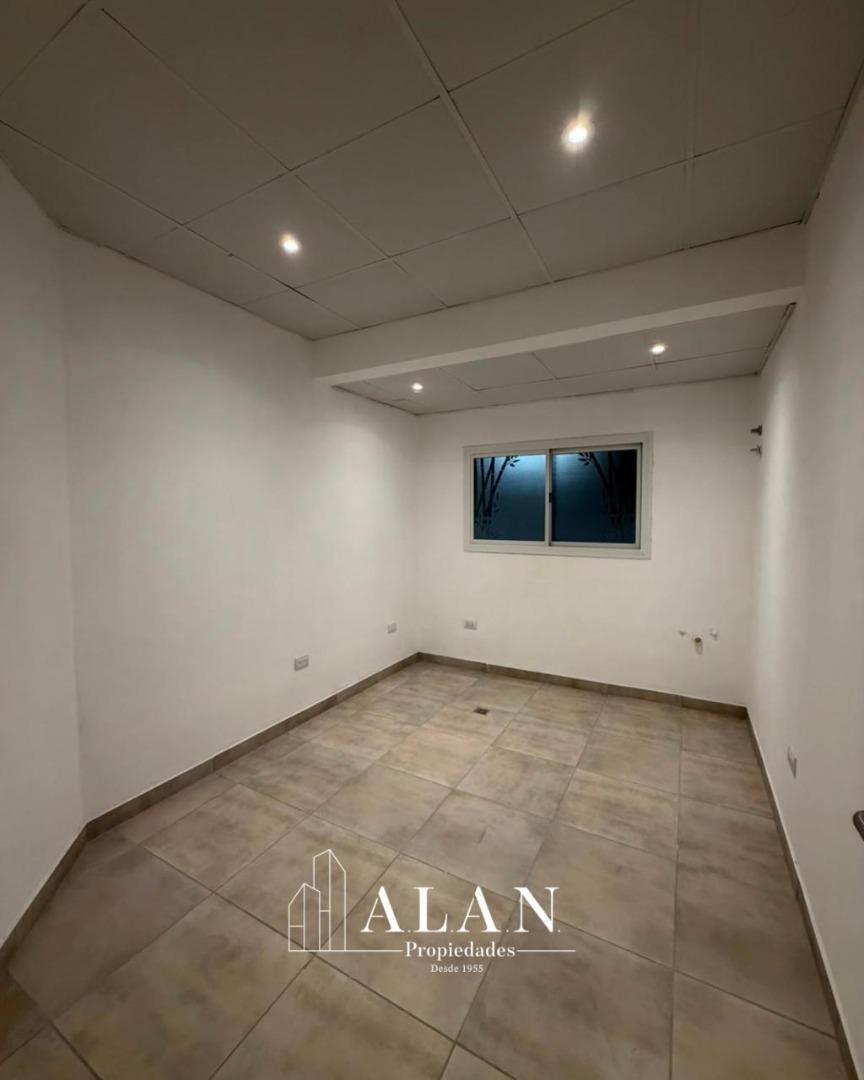 Foto de CONSULTORIOS / OFICINA 120 M2, imagen 4
