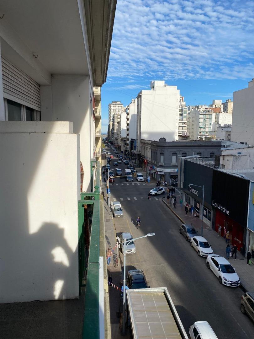Foto de DEPTO. 4 AMB. CENTRO, imagen 3