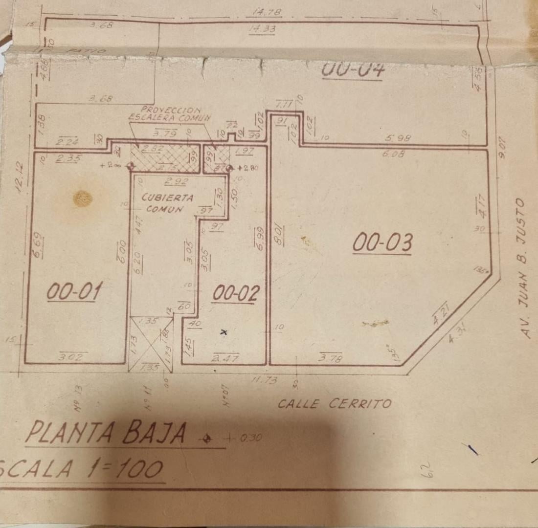 Foto de LOCAL COMERCIAL EN IMPORTANTE ESQUINA 45 M2, imagen 2