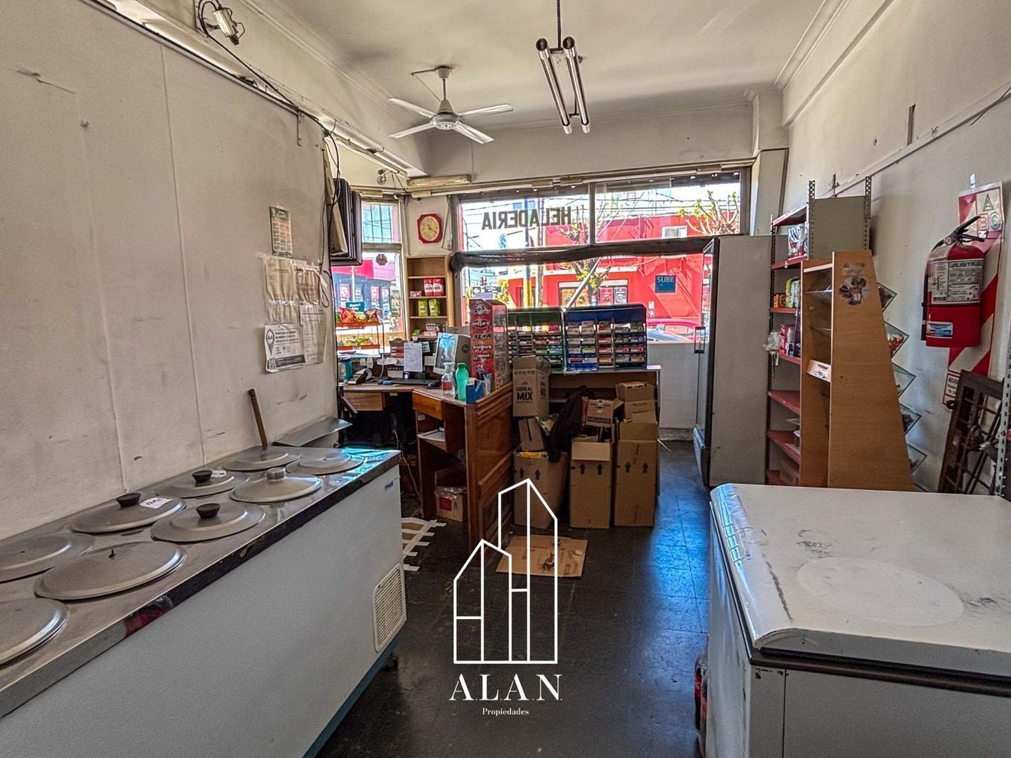 Foto de LOCAL COMERCIAL EN IMPORTANTE ESQUINA 45 M2, imagen 5