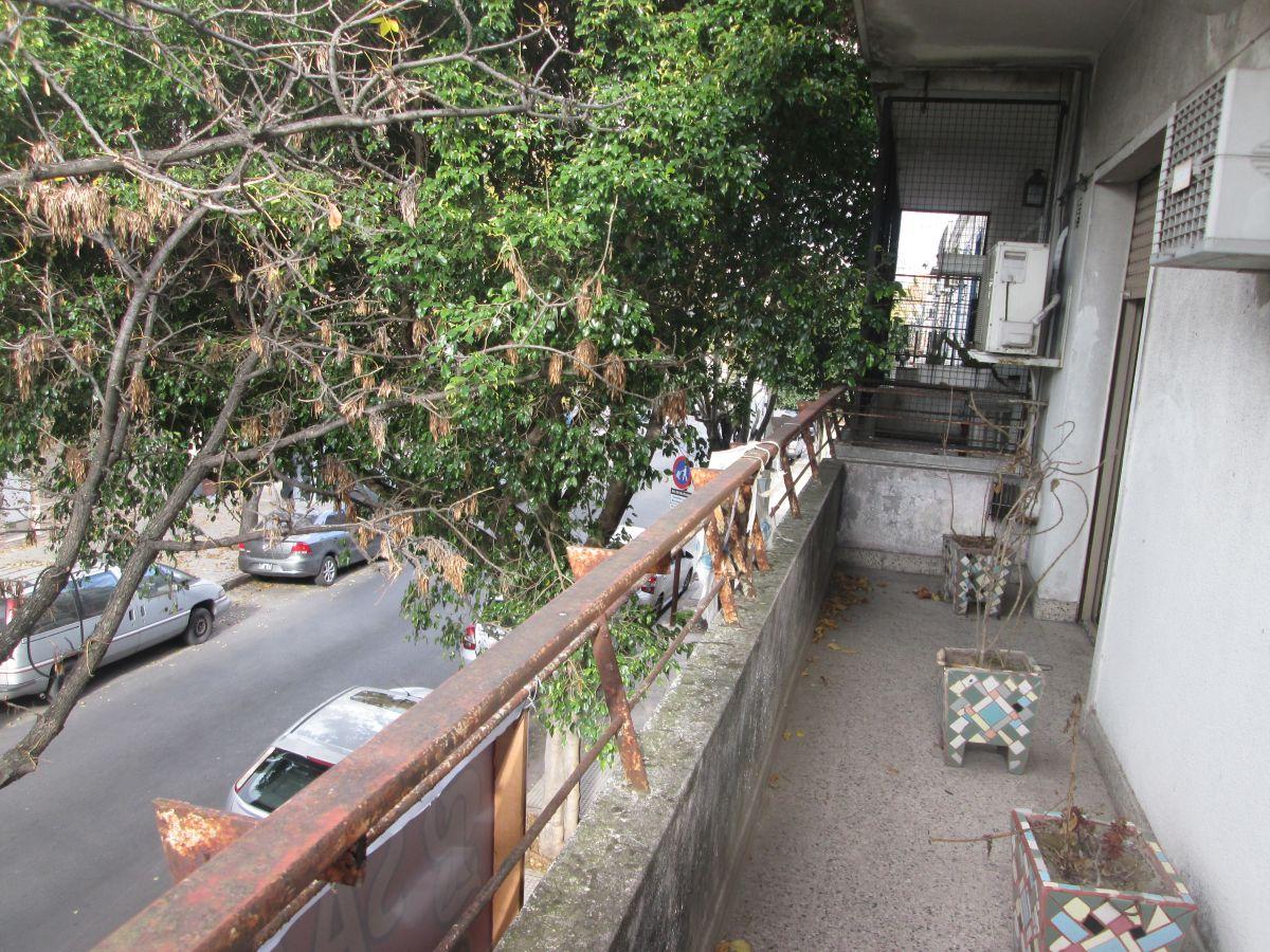 Foto de PISO UNICO 3 AMB. (1ero x escalera) patio terraza propia, imagen 3
